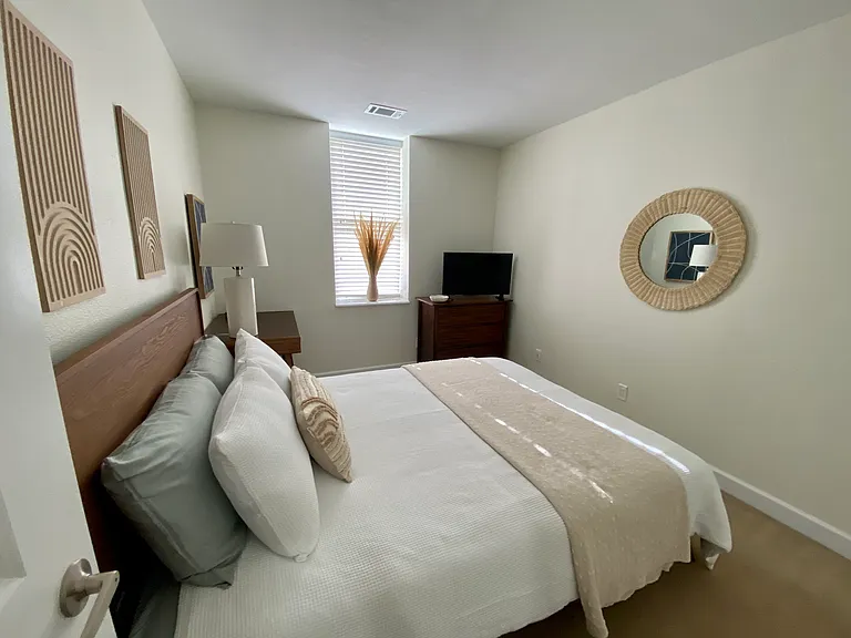5696 Kingsbury Ave #402 — Photo 20