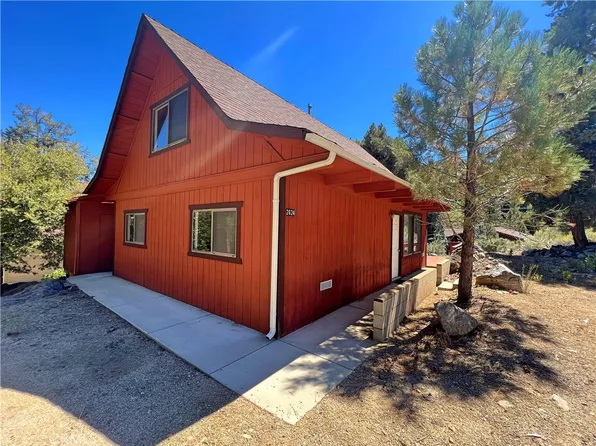 2624 Woodland Dr, Pine Mountain Club, CA 93222