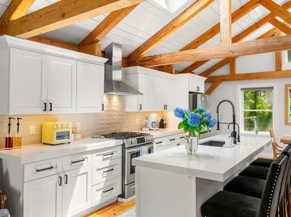 10 Old Rowley Rd, Newbury, MA 01951