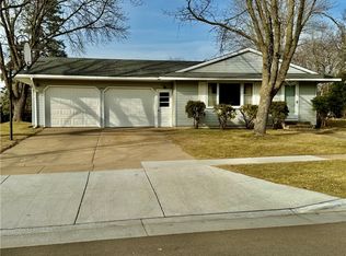 2444 Daniels Ave, Altoona, WI 54720