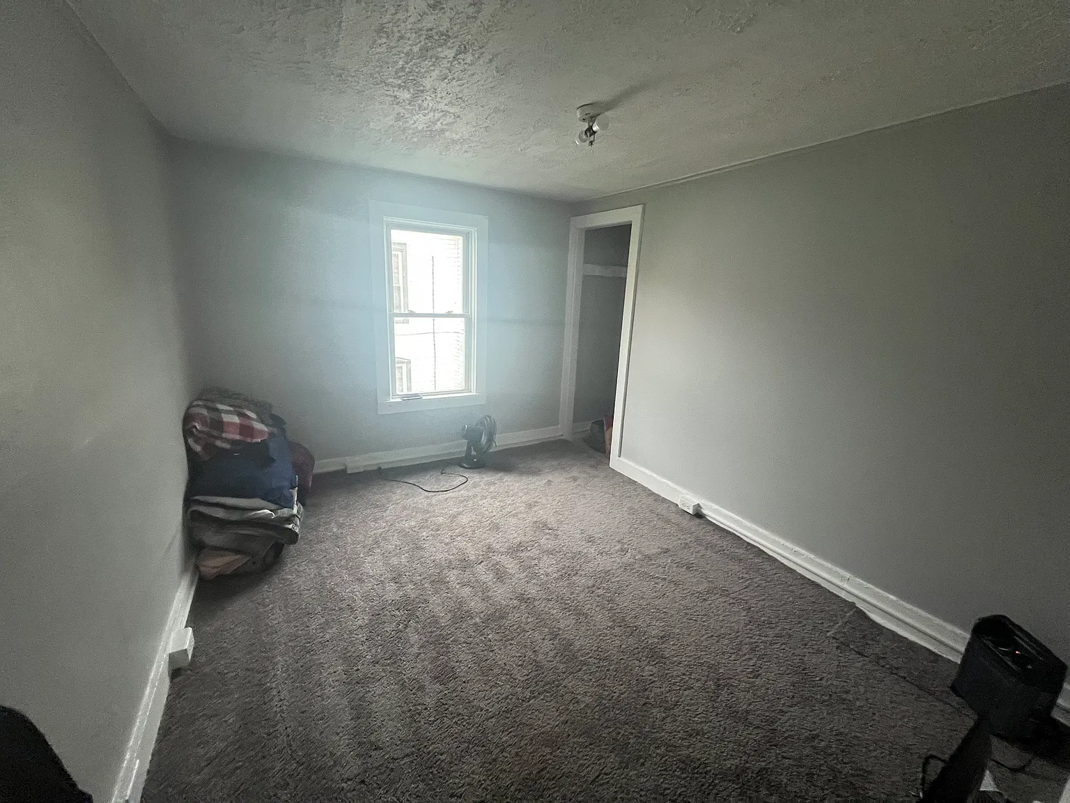 4 bed, 1500 sqft, $1,750 — Photo 2