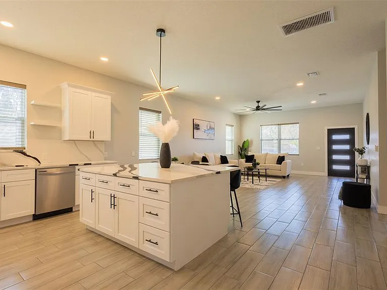 9912 Golden Loop — Photo 16