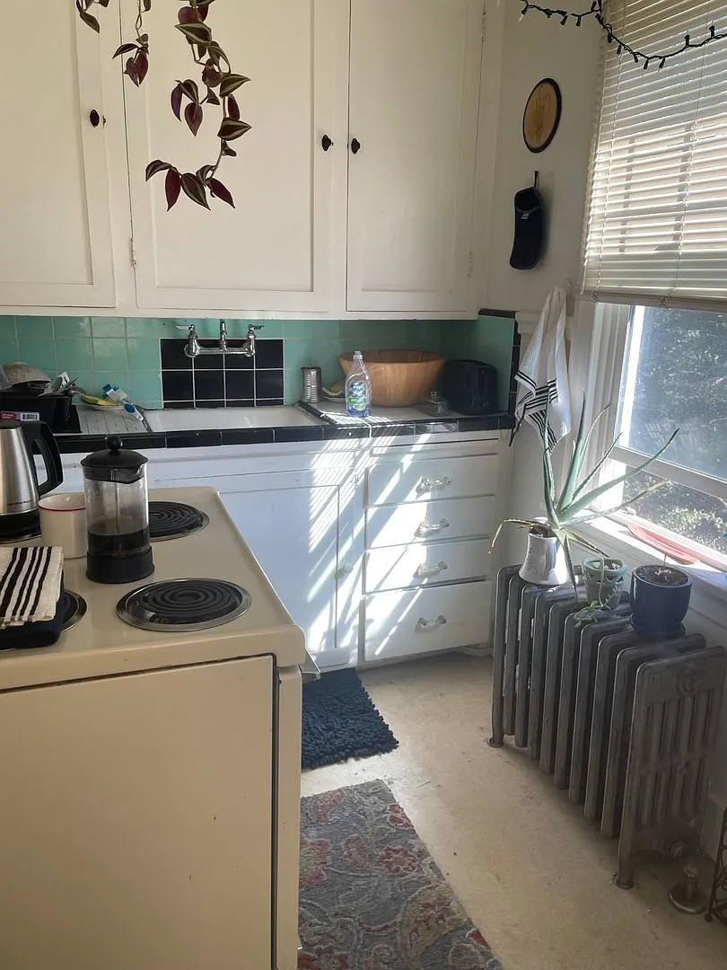 College Hill Living! — Photo 4