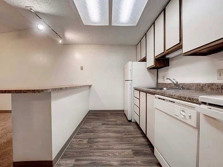 Northrup Court — Photo 19