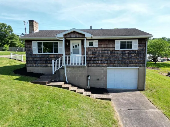 400 Stealey Street, Middlebourne, WV 26149