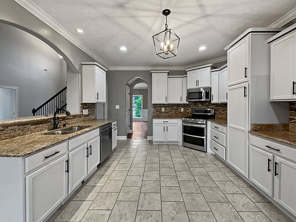 2nd image of 1503 Benton Park Pl