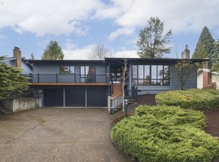 2918 SW Collins Ct, Portland, OR 97219