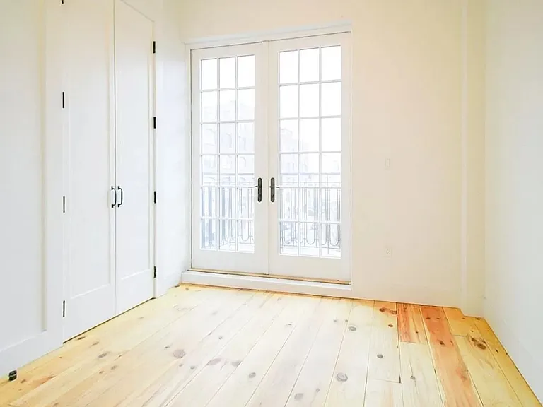 291 Metropolitan Ave #2A — Photo 3