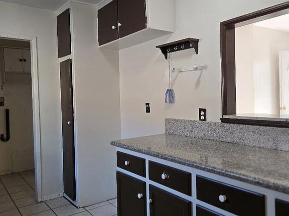 5th image of 5106 Larkspur Dr