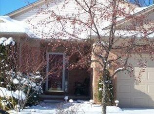 2420 Forest Hills Dr, Orion, MI 48359