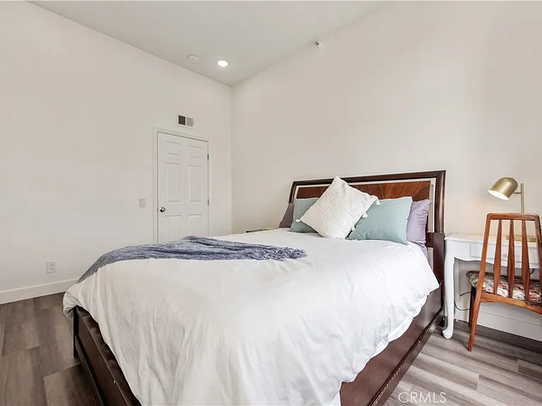 450 E 4th St #416 — Photo 12