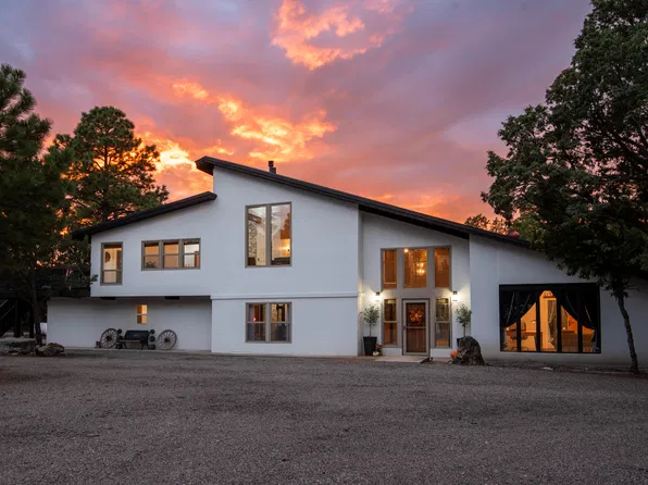 32 Bobolink Ln, Tijeras, NM 87059