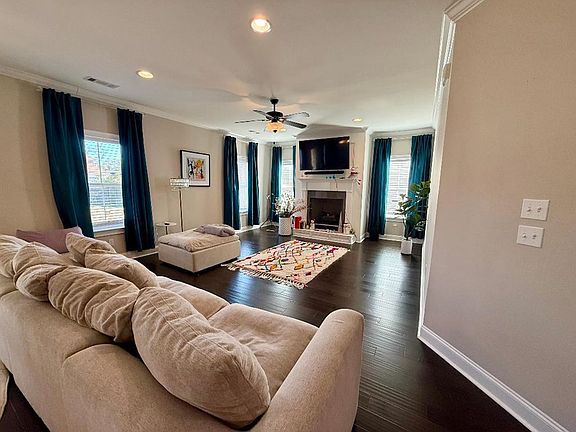 4th image of 114 Bozeman Way