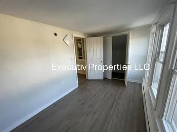 96-98 N Main St #3 — Photo 2