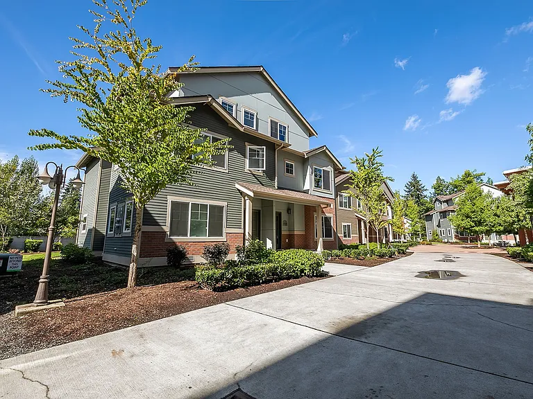 The Villas in Bellevue — Photo 16