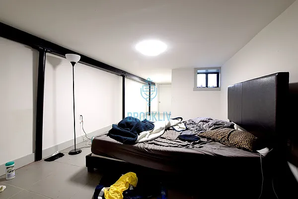 Rented by null | media 9