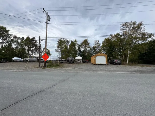 8 Washington Street, Greenville, ME 04441