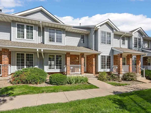 264 W Side Dr, Iowa City, IA 52246
