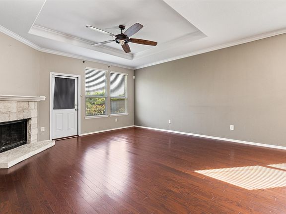 3rd image of 2904 Whispering Pine Blvd
