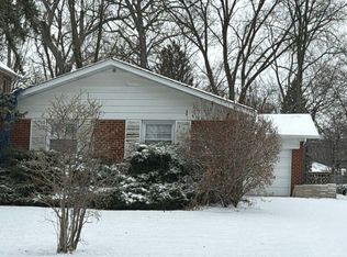 1636 Magnolia St, Glenview, IL 60025