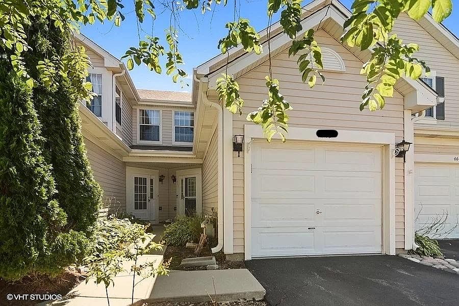 1st image of 7 W Brownstone Way