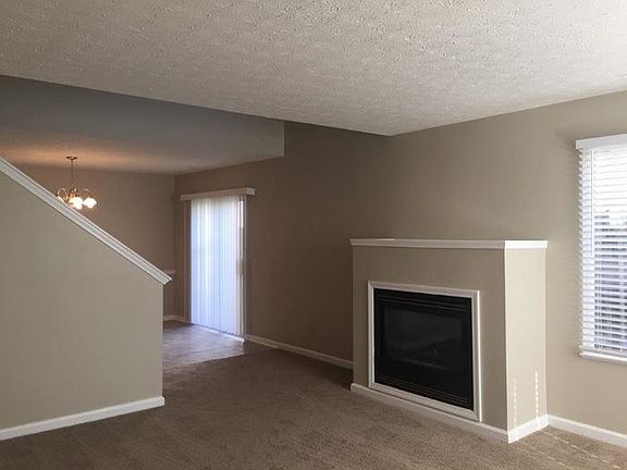 4th image of 4920 Clarkson Dr