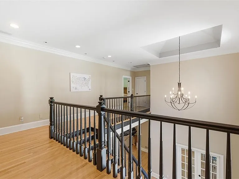 1247 Manor Oaks Ct — Photo 31