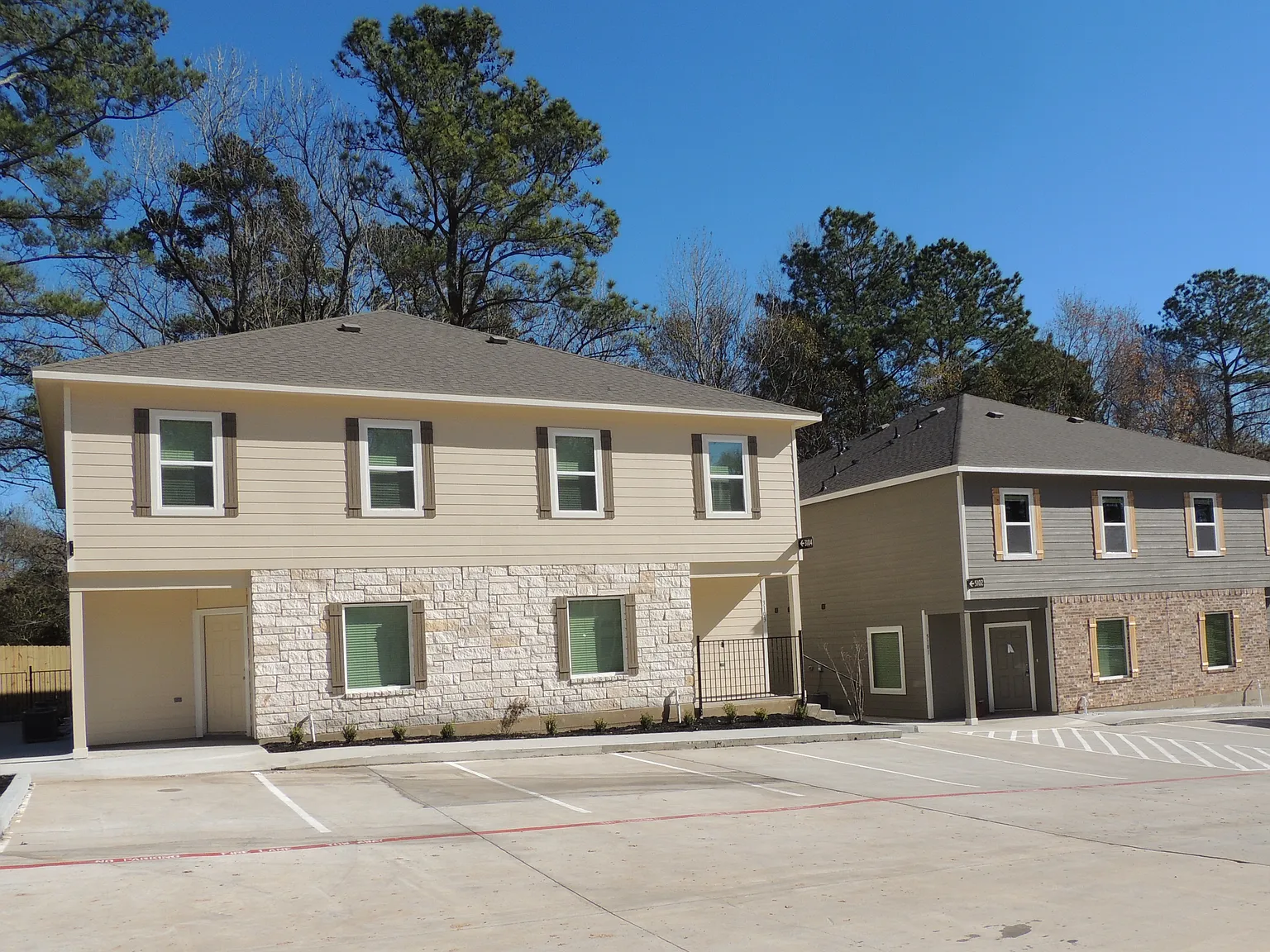 Cottage Pointe — Photo 3