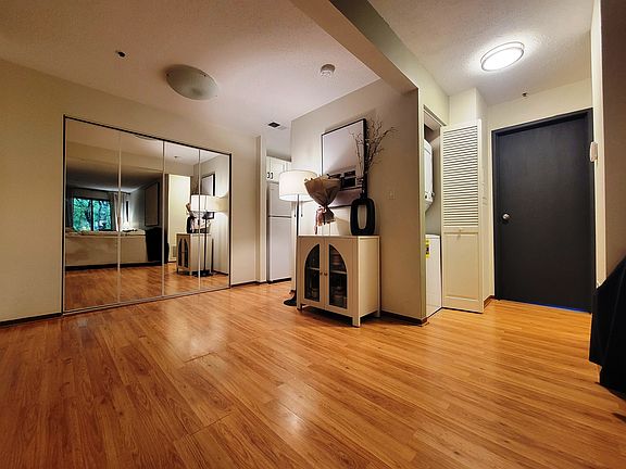 3rd image of 780 Weidner Rd APT 100