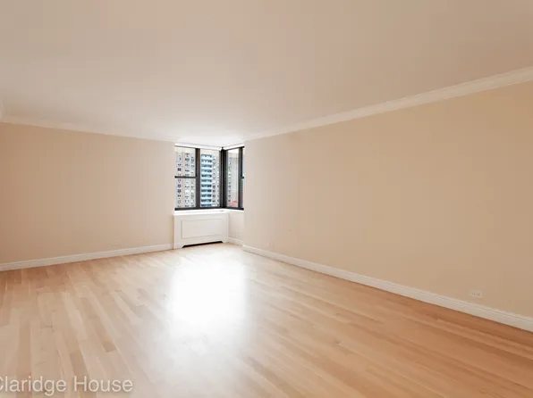 201 East 87th Street image 1 of 8