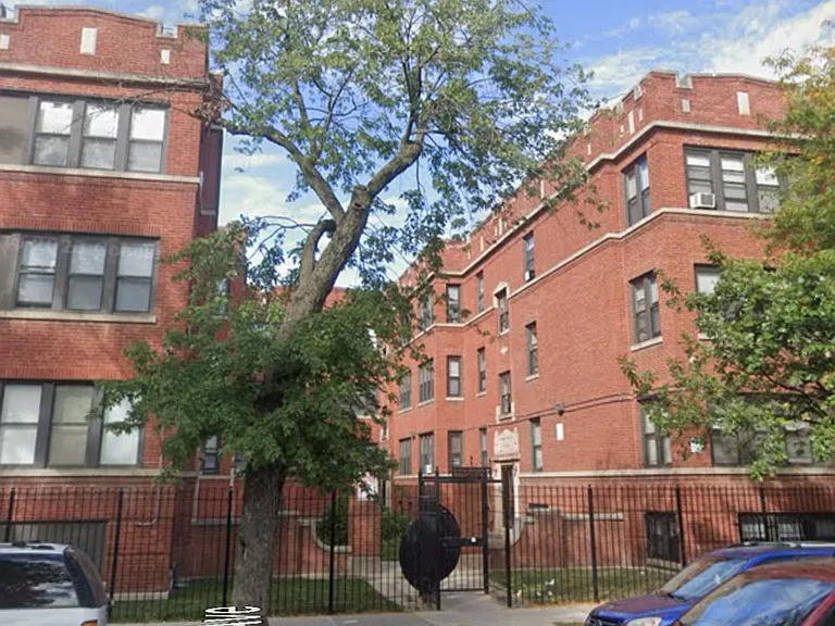 7030 S Paxton Ave #2A — Photo 1