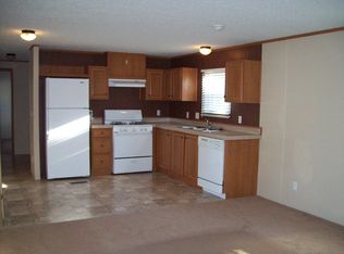 49431 Au Lac Dr E, Chesterfield, MI 48051