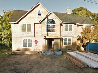 107 Cox Ave, Armonk, NY 10504