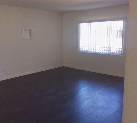 5th image of 2205 Sunrise Ave APT 13