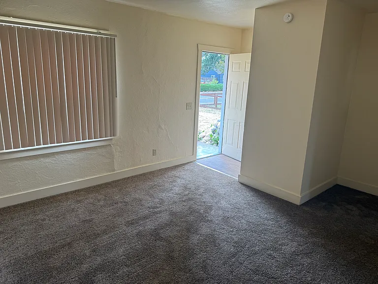 2368 Roosevelt Blvd #2368 — Photo 4