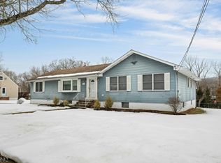 48 Deerfield Rd, Wayne Twp., NJ 07470