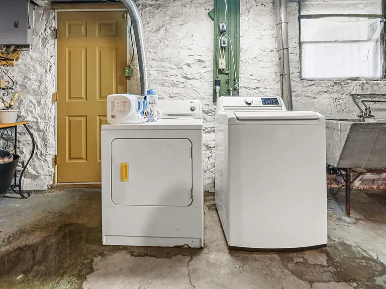 Laundry Room Cabinet