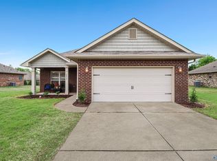 29905 Shadow Run Dr NW, Harvest, AL 35749