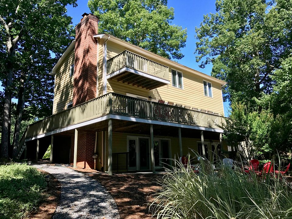1st image of 106 Breeze Haven Ter