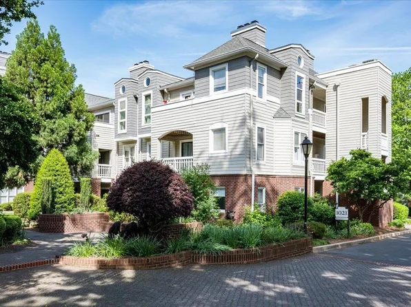 1021 Brighthurst Dr Unit 305, Raleigh, NC 27605