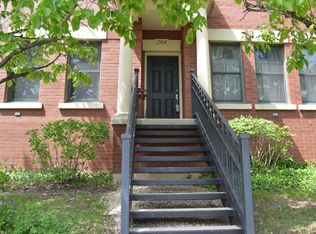 204 Lake St, Elgin, IL 60120