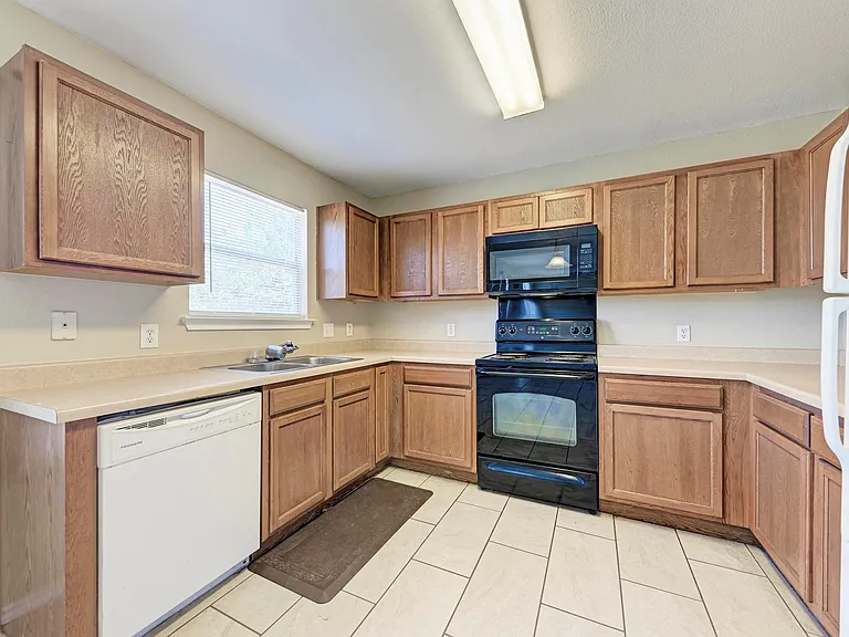 289 Drystone Trl — Photo 17