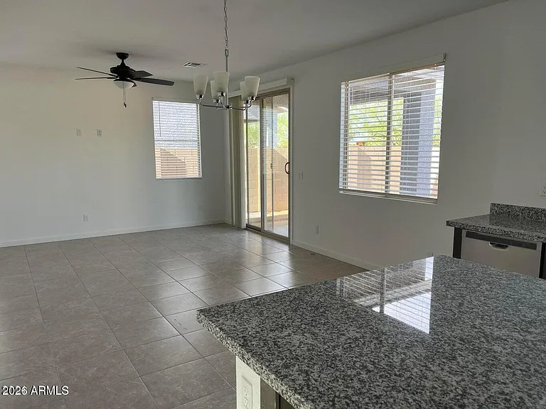 6006 W Hartford Ct — Photo 3