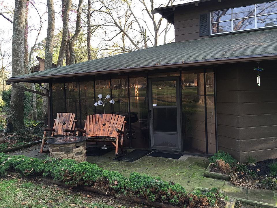 2nd image of 165 Custers Ct