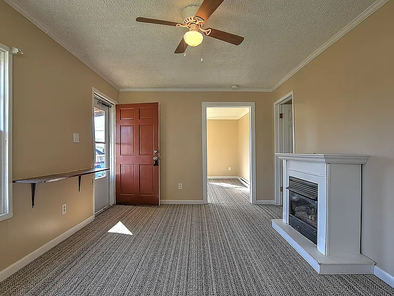 118 Unaka St — Photo 14