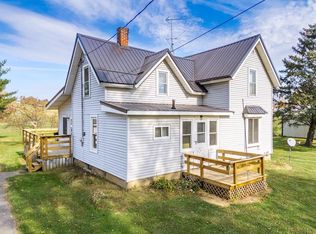 E4120 Village Rd, Hillpoint, WI 53937