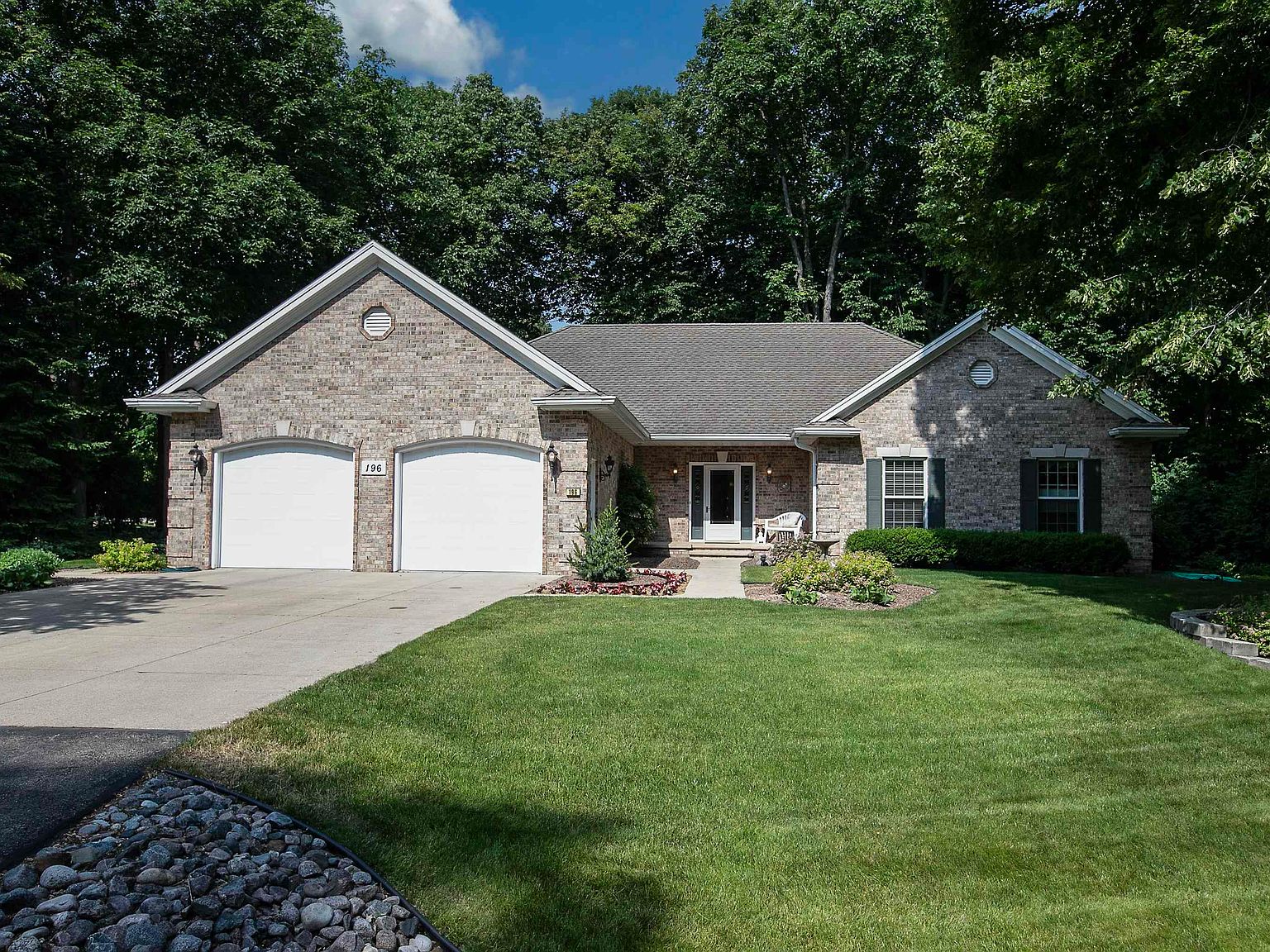 196 River Oaks Ct, Appleton, WI 54915 MLS 50277071 Zillow