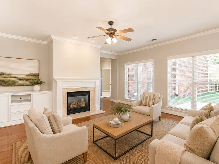 4086 Alston Ln — Photo 2