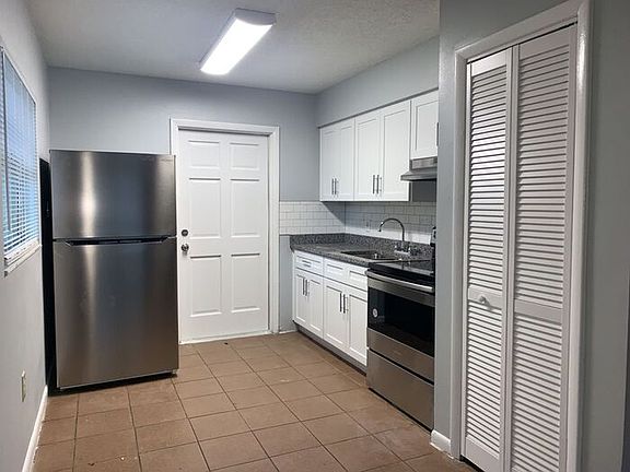4th image of 1704 E Kirby St APT B