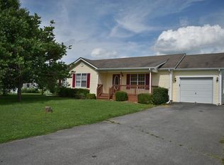 268 Country Dr, Hustonville, KY 40437